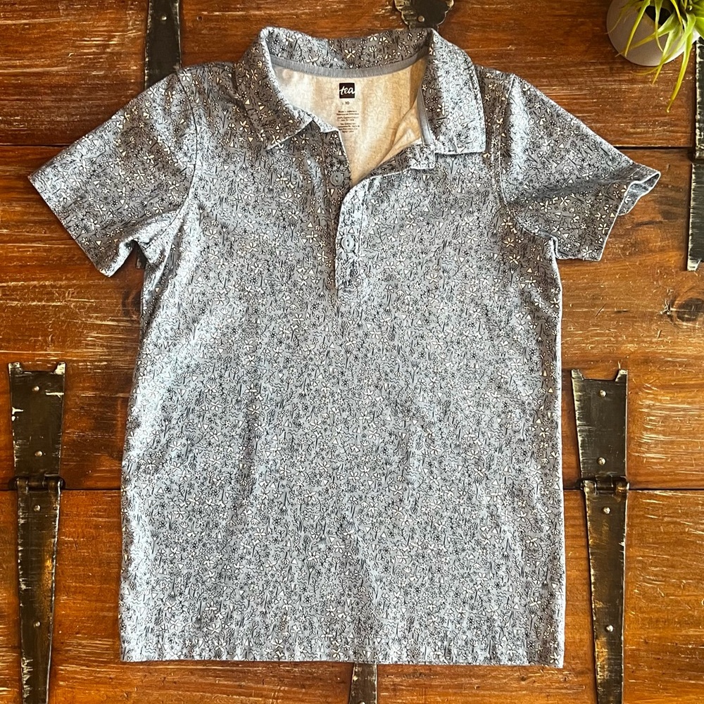 Vintage-Blue Floral Polo Tee by Tea Collection